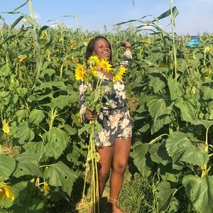 Meet your Posher, Crystal